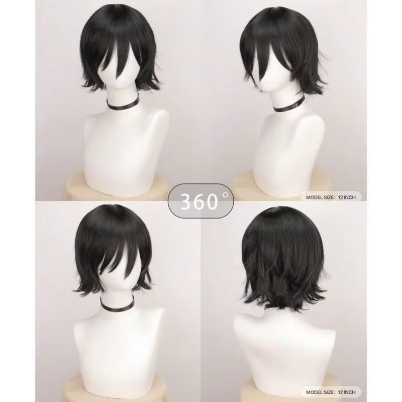 Perruque noire style anime avec frange