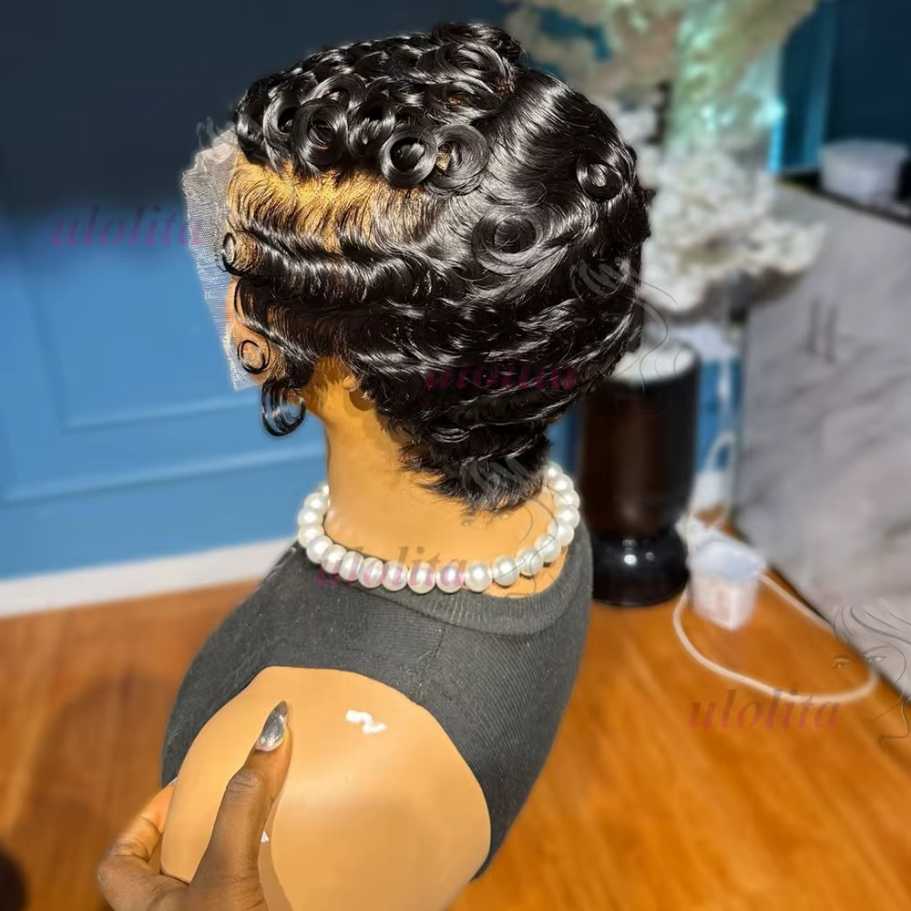 Perruque courte bouclée coupe pixie 13x4 avec dentelle frontale