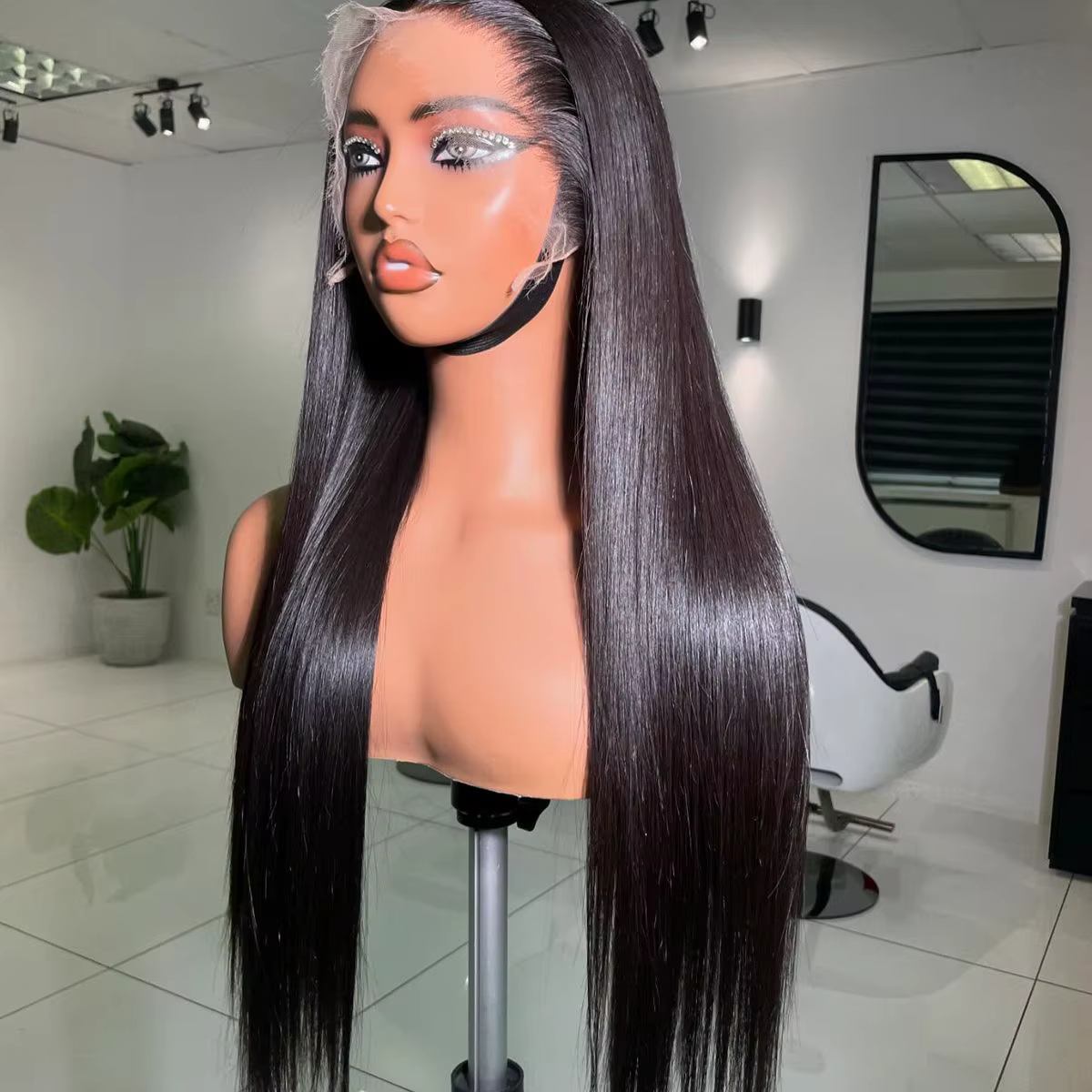Perruque Lace Frontal Wig synthétique lisse et soyeuse