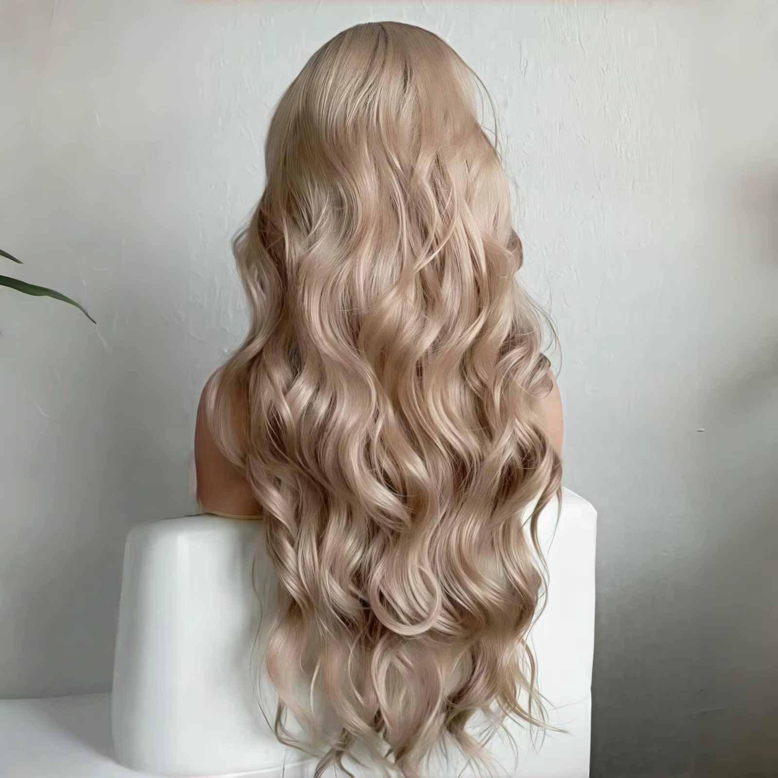 Perruque Lace Front Wig synthétique bouclée et ondulée