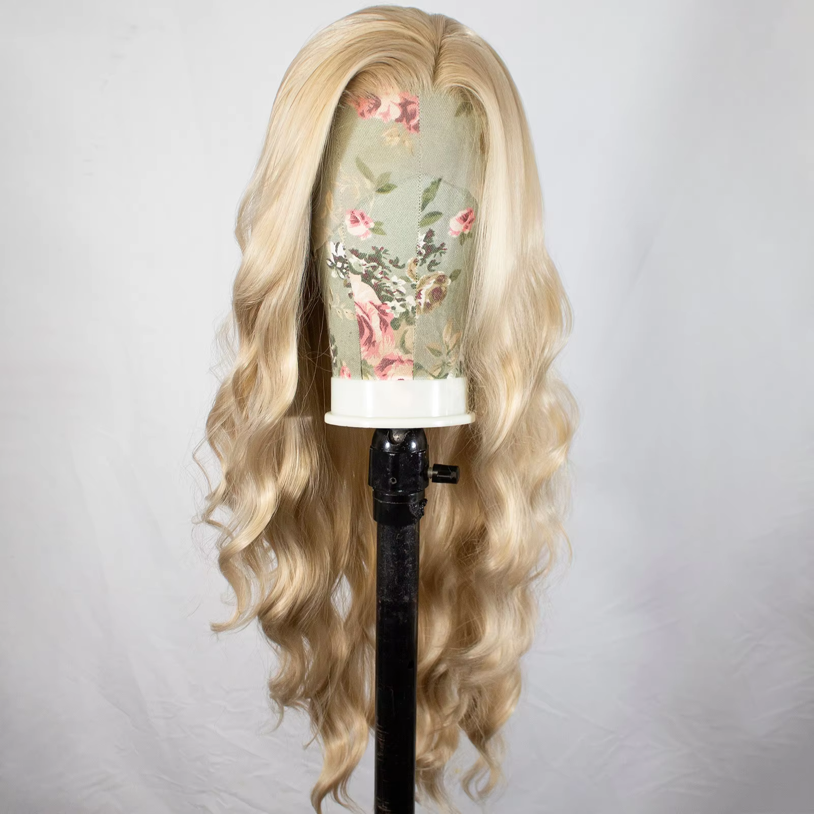 Perruque Lace Front Wig synthétique ondulée longue