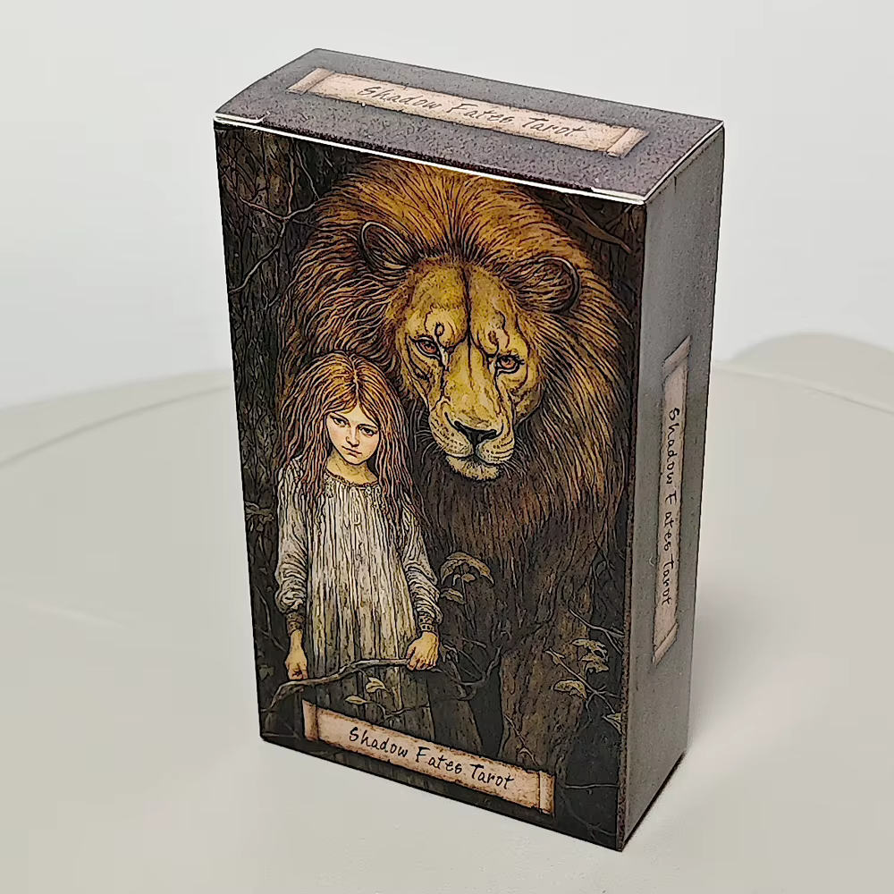 Jeu de Tarot Shadow Fates, 78 cartes sombres 10.3x6cm raide dans le folklore, le mythe et la sagesse de l'ombre-langue russe