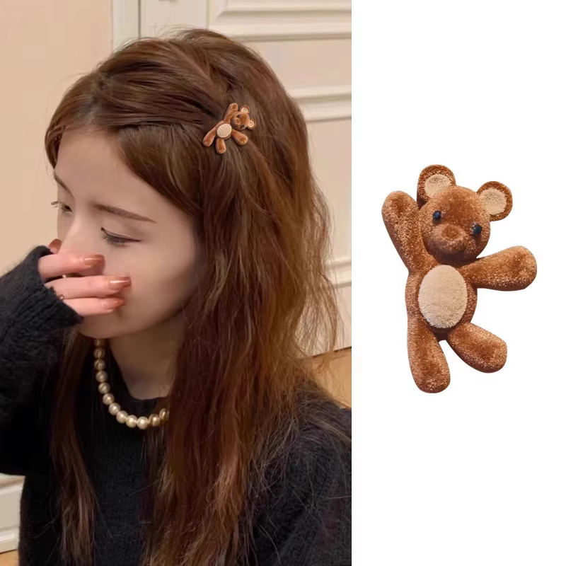 Pinces à cheveux latérales exquises et compactes