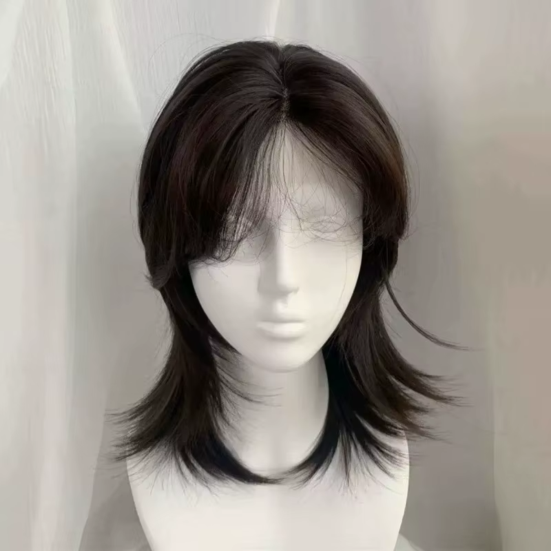 Perruque Lace Front Coupe Wolf Cut - Cheveux Courts Bouclés pour Cosplay Anime avec Frange - Postiche Queue de Loup Style Coréen pour Femme (Pré-épilée)