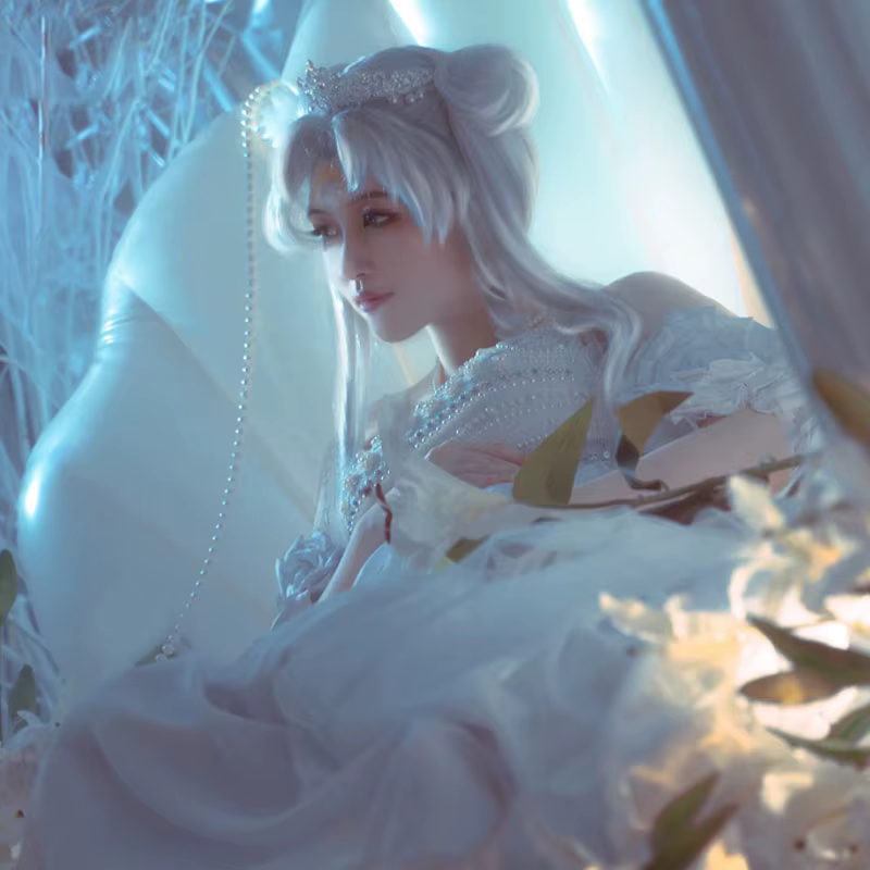 Serena Tsukino Usagi Cosplay perruque Annie 130 cm blond argent Double longue queue de cheval résistant à la chaleur