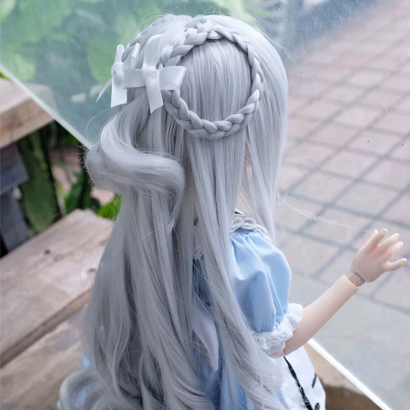 Perruque longue et bouclée faite à la main pour cosplay