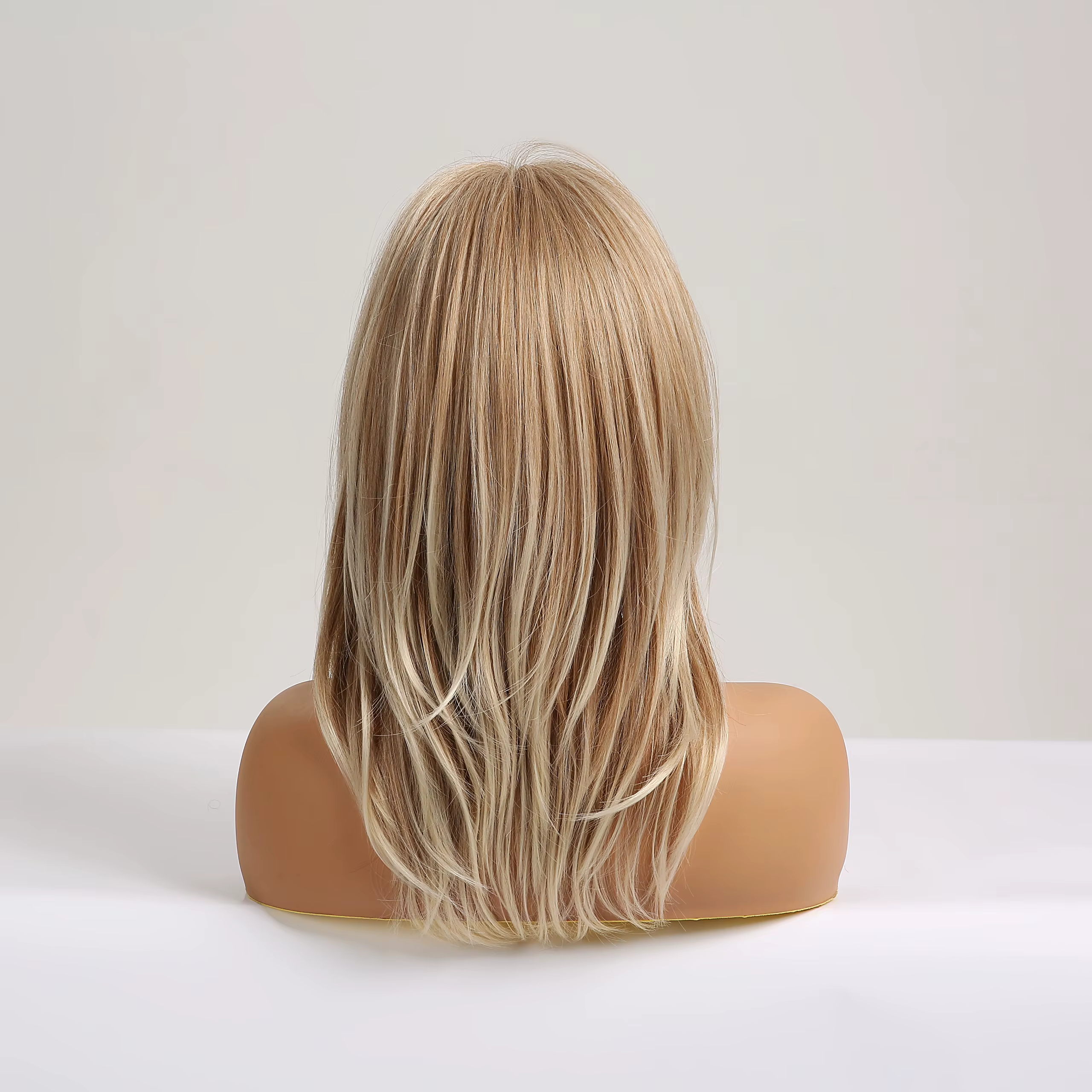 Perruques synthétiques longues blondes en couches pour femmes