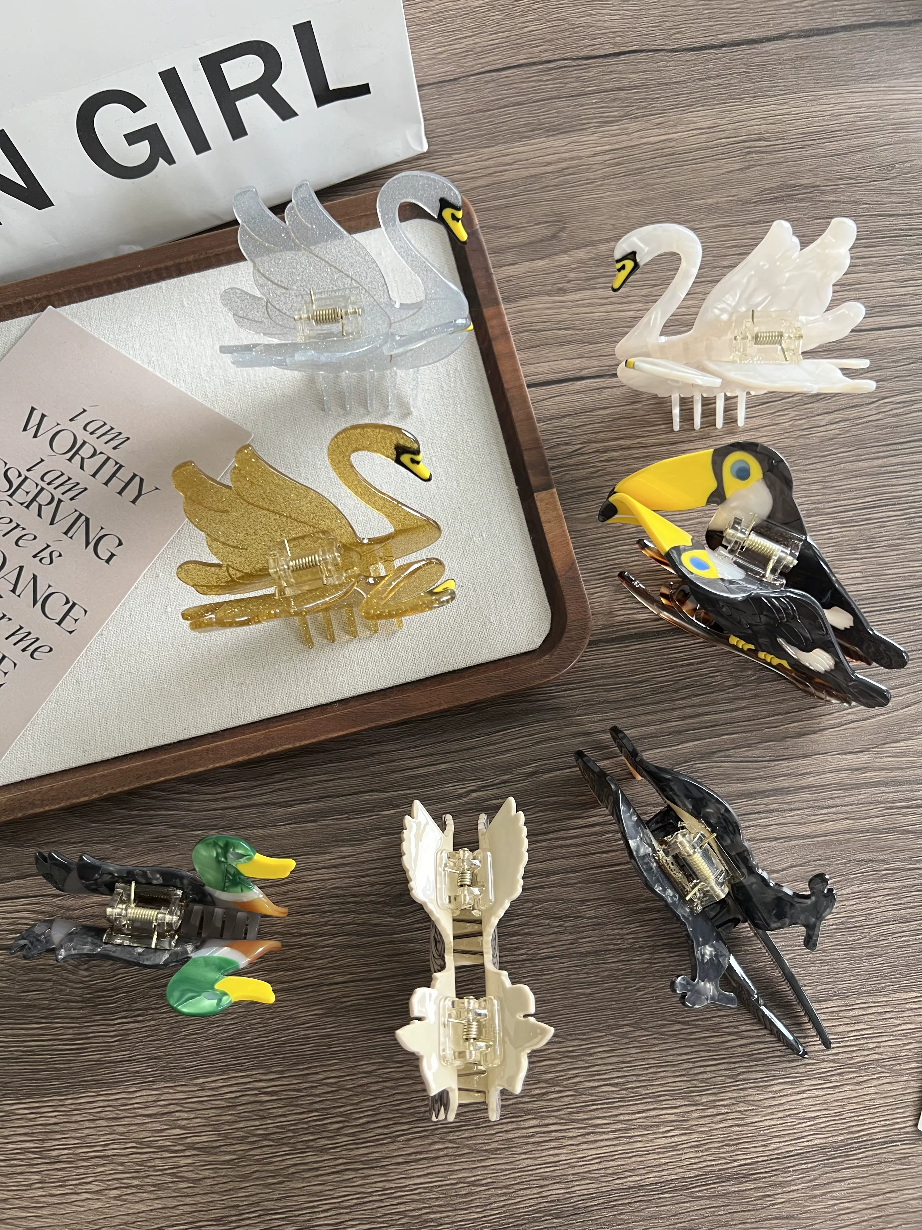 Pinces à cheveux à griffes d'oiseau. Style familial d'été unique et décontracté. Acétate