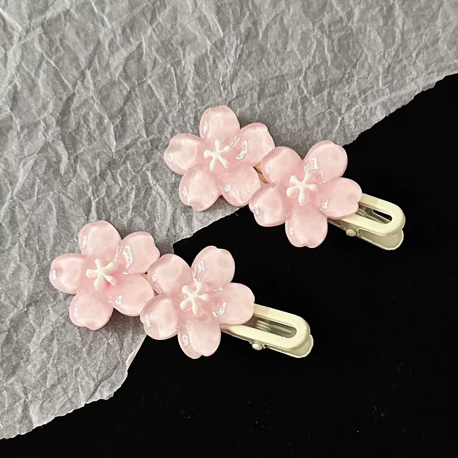 Pince à cheveux rose romantique sans fleur avec frange pour fille