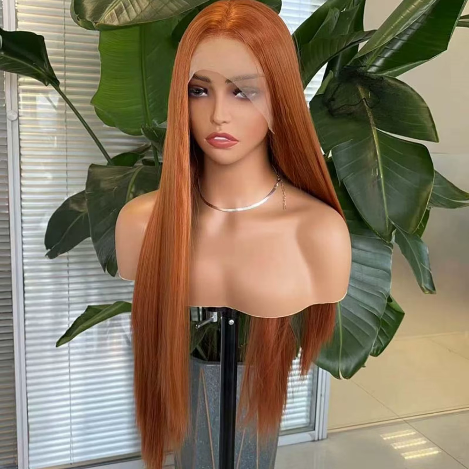 Perruque Lace Front Wig synthétique lisse et longue au gingembre