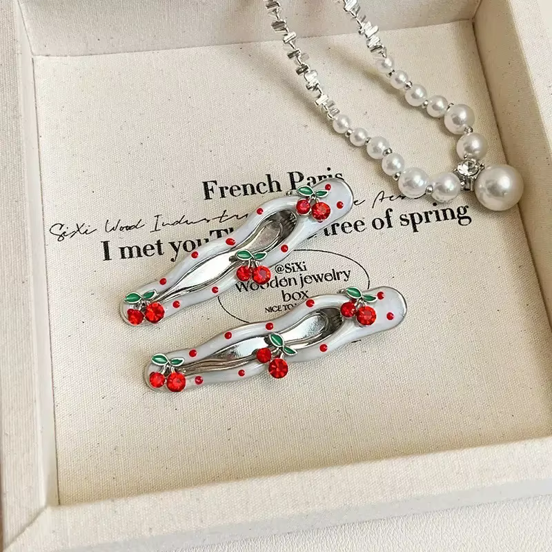 Pince à bec de canard rouge pour femmes et filles