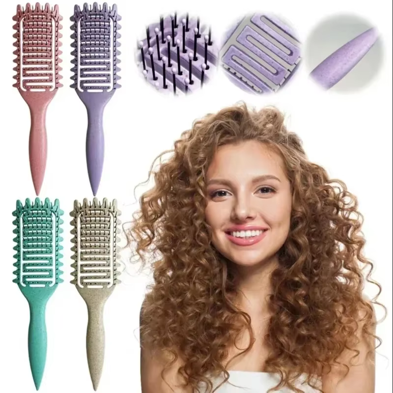 Brosse coiffante pour définir les boucles