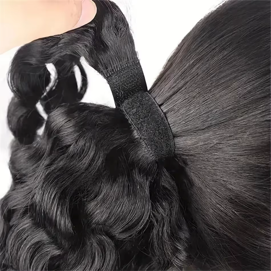 Extensions de queue de cheval ondulées en cheveux naturels