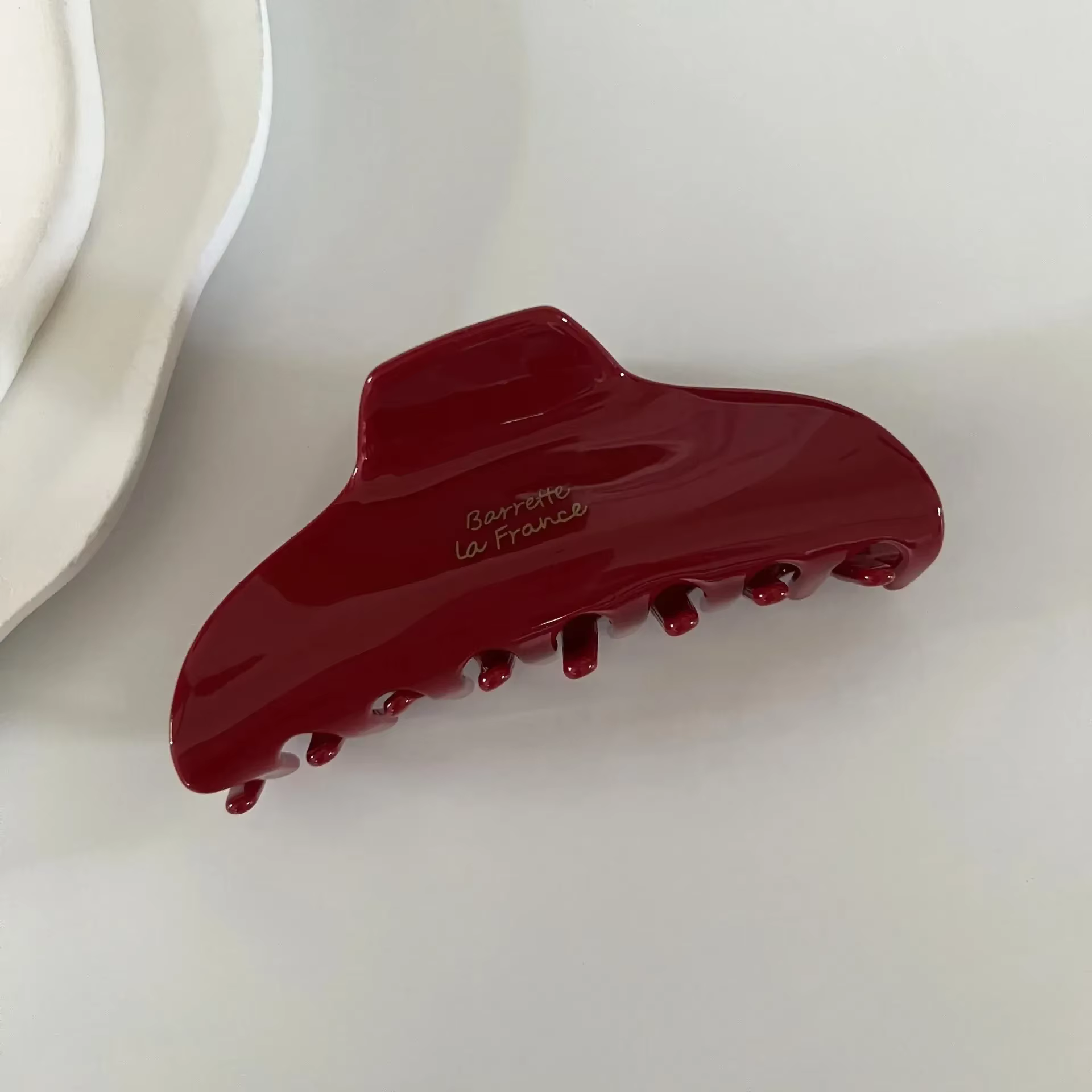Grande pince à cheveux série rouge pour femmes