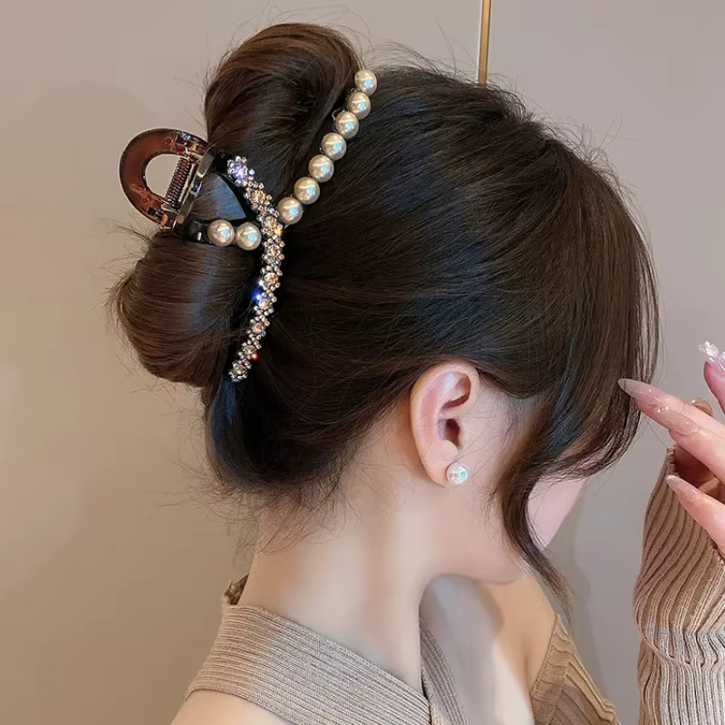 Pinces à cheveux ornées de cristaux de perles champagne