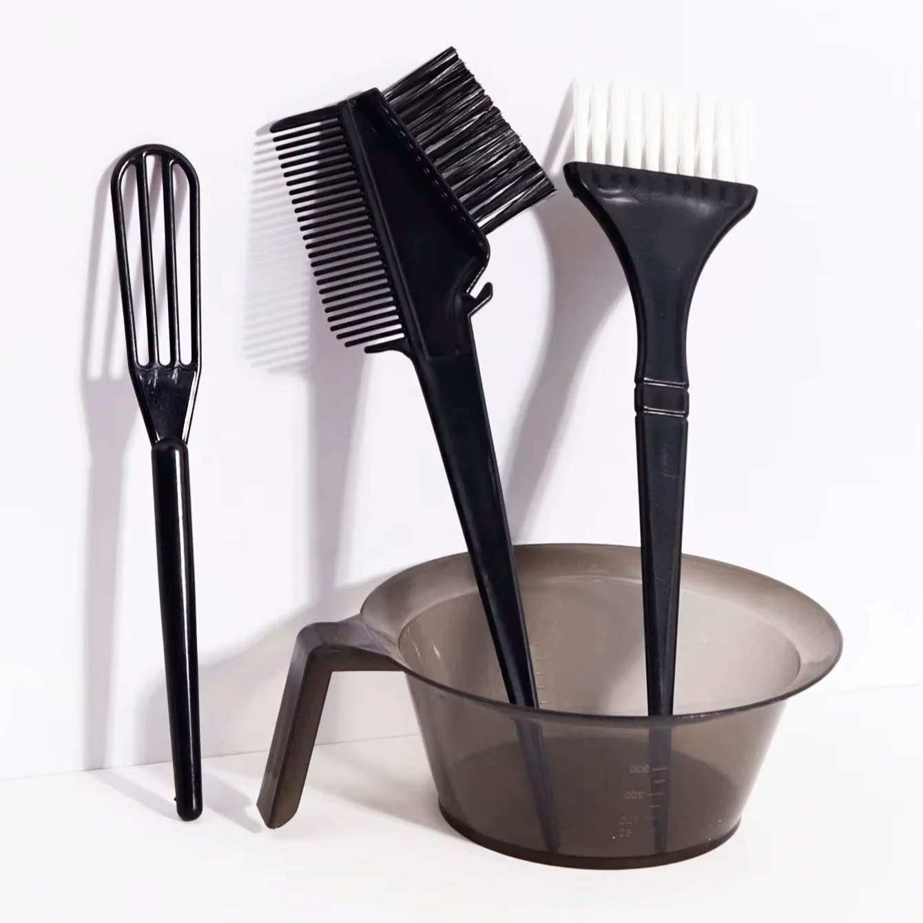 Ensemble d'outils pour teinture capillaire