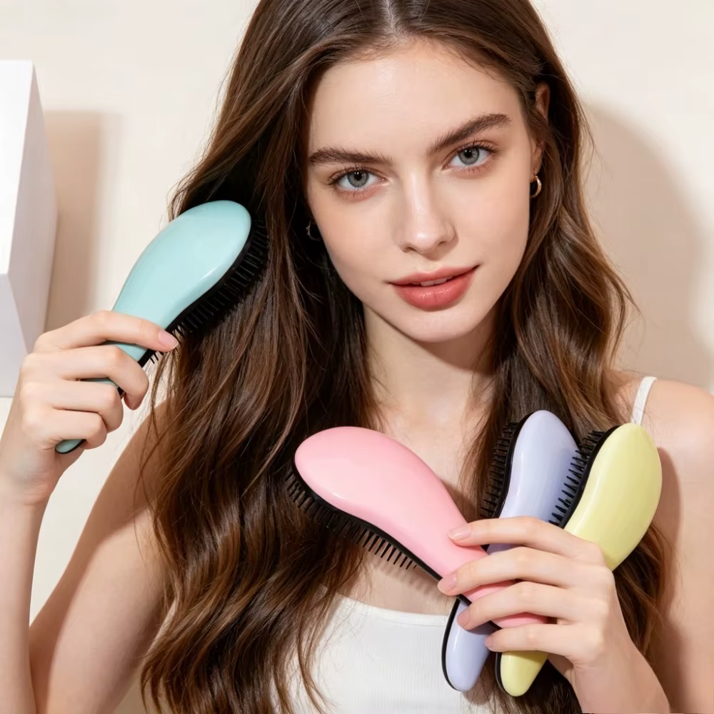 Brosse démêlante antistatique massante