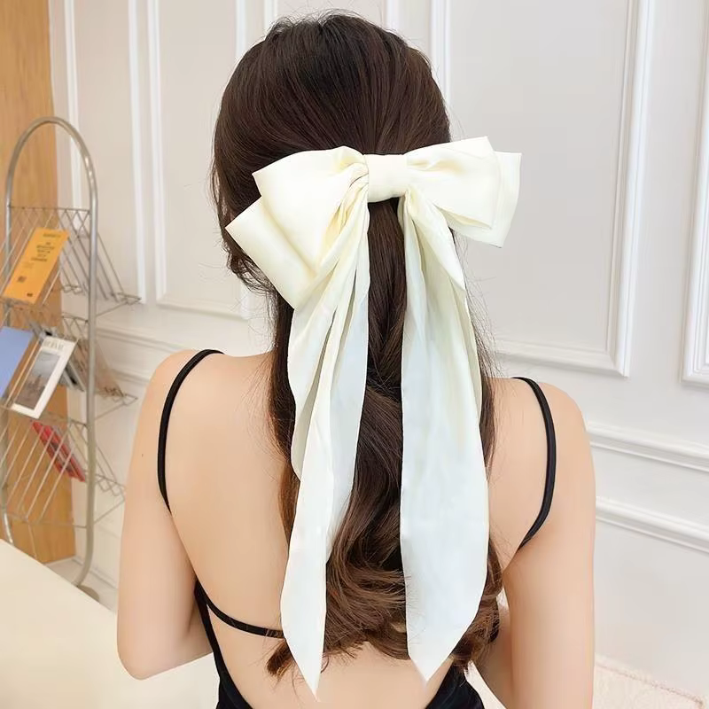 1PC Grande pince à cheveux coréenne en satin uni pour femmes et filles