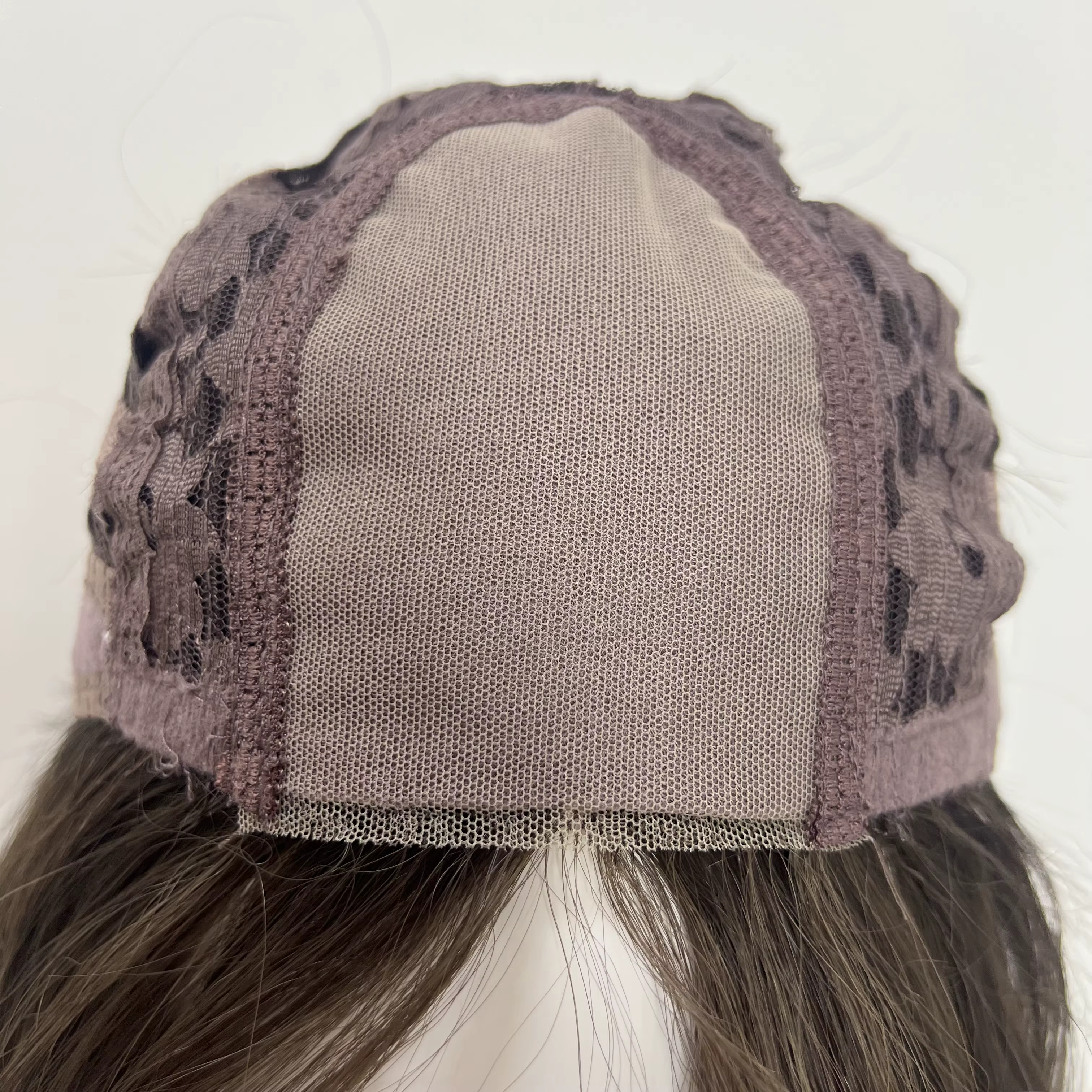 Perruque marron miel Une femme
