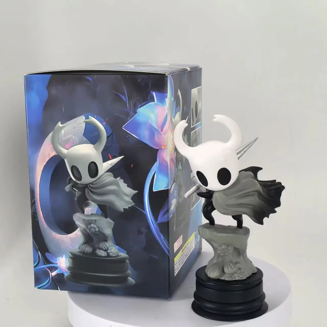10CM mini Hollow Knight petit chevalier modèle d'anime fait à la main, accessoires de jeu, châssis, fait à la main, modèle de statue en pvc