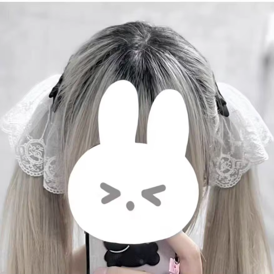 Coiffure lolita en dentelle pour fille