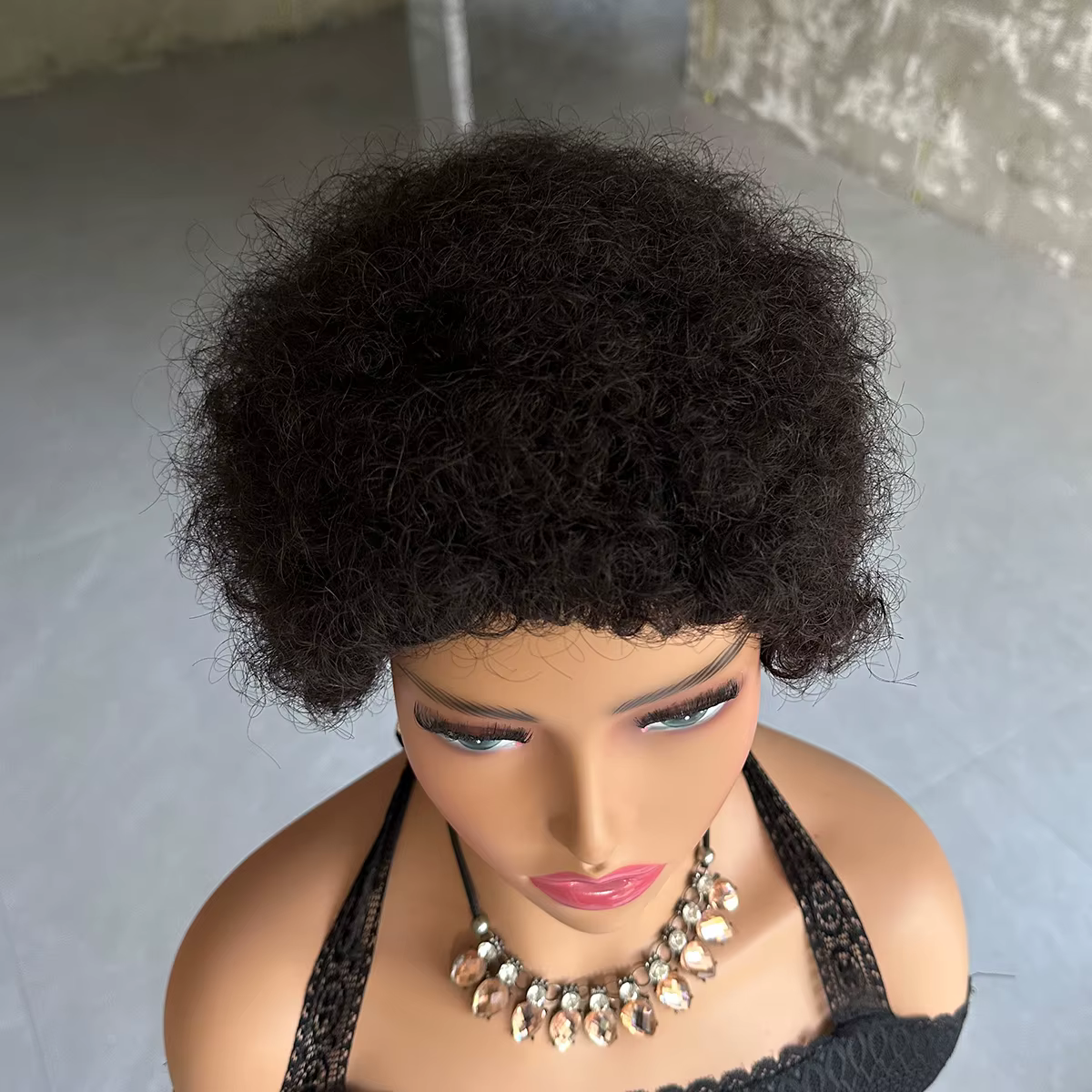 Pas cher court Afro crépus bouclés perruques pour les femmes cheveux humains