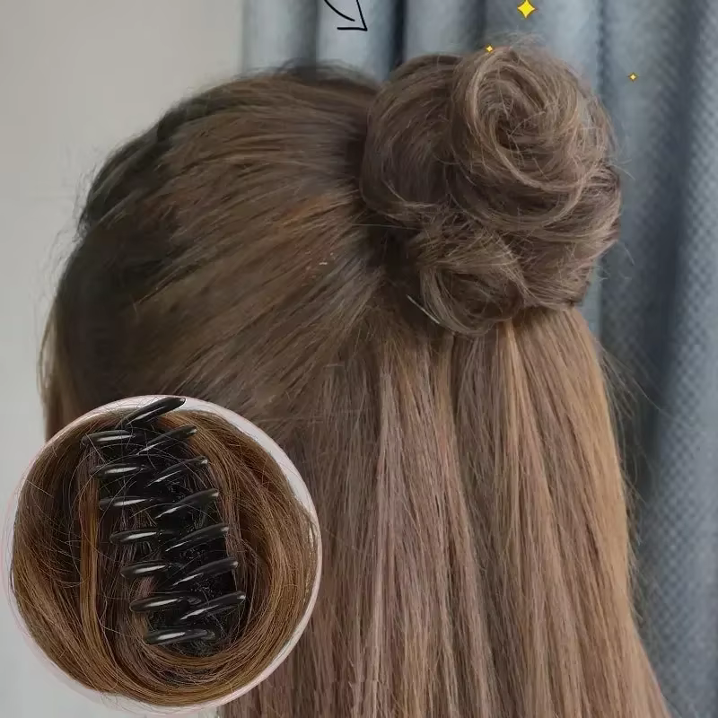 Chignon de cheveux courts bouclés pour femmes et filles