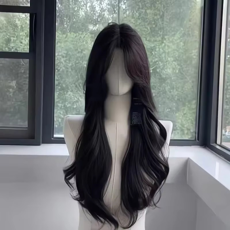Perruque de cheveux longs noirs simulés pour femmes