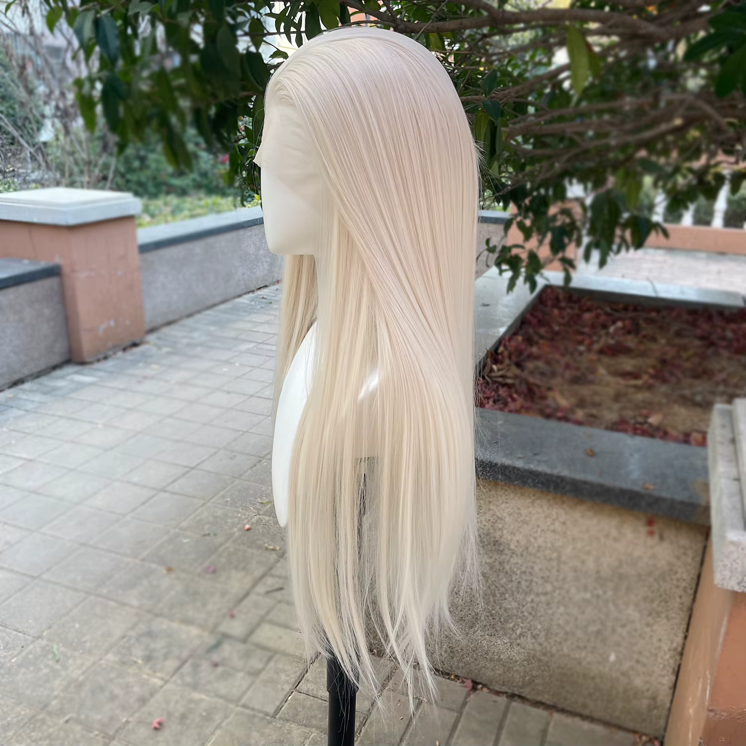 Costume d'elfe style Peak Platinum Perruques Lace Front Synthétiques Blondes 13x4 pour Femmes