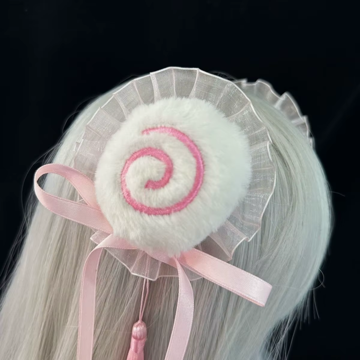 Pince à chignon en dentelle douce en peluche tourbillonnante
