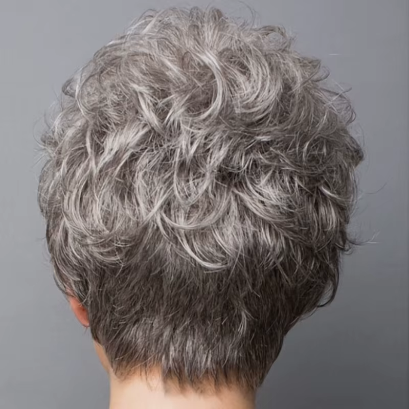 Perruque synthétique grise bouclée naturelle en fibre chimique