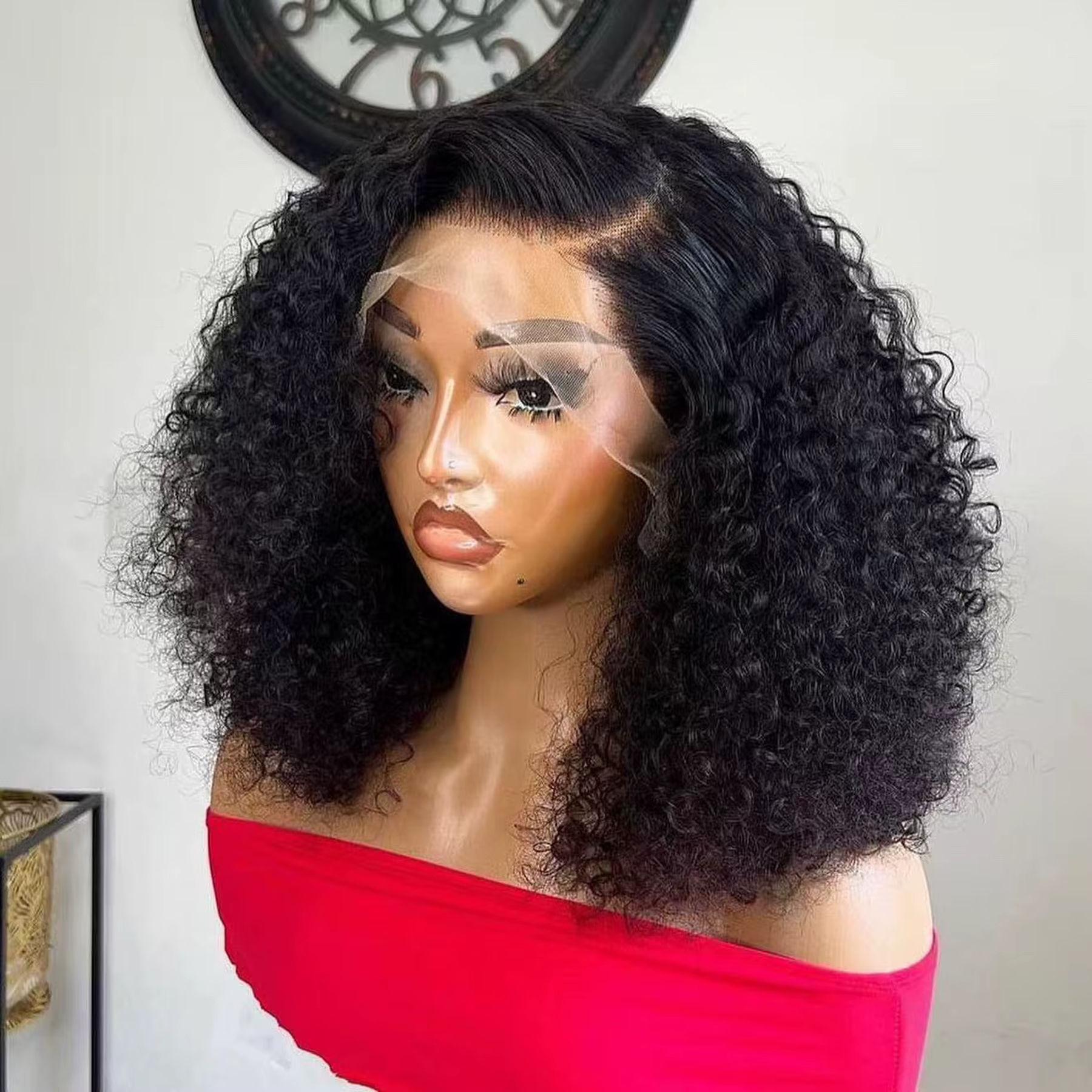 Perruque Lace Frontal Wig synthétique courte bouclée et crépue