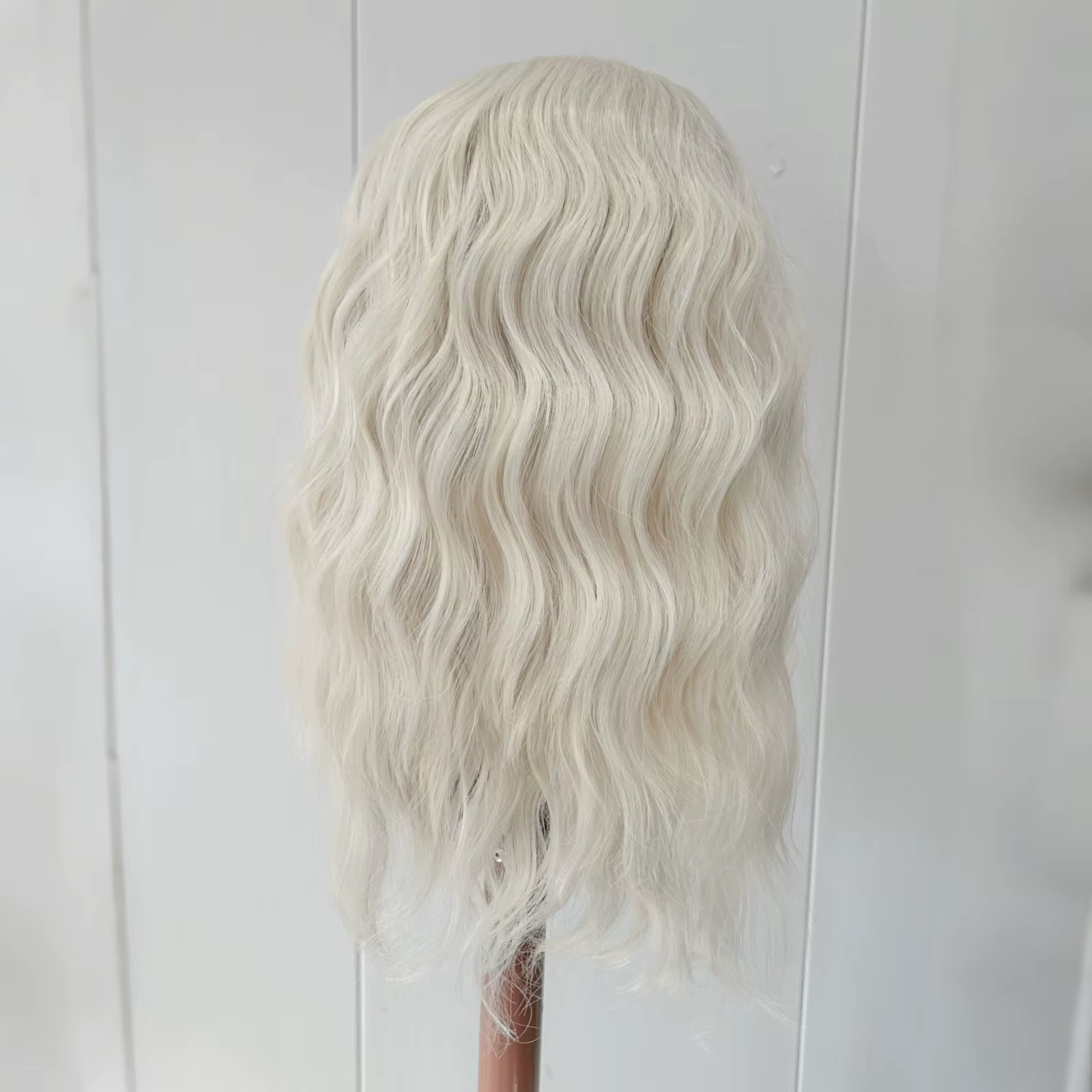 Perruques Bob Lace Front synthétiques ondulées blondes courtes 60 pour femmes