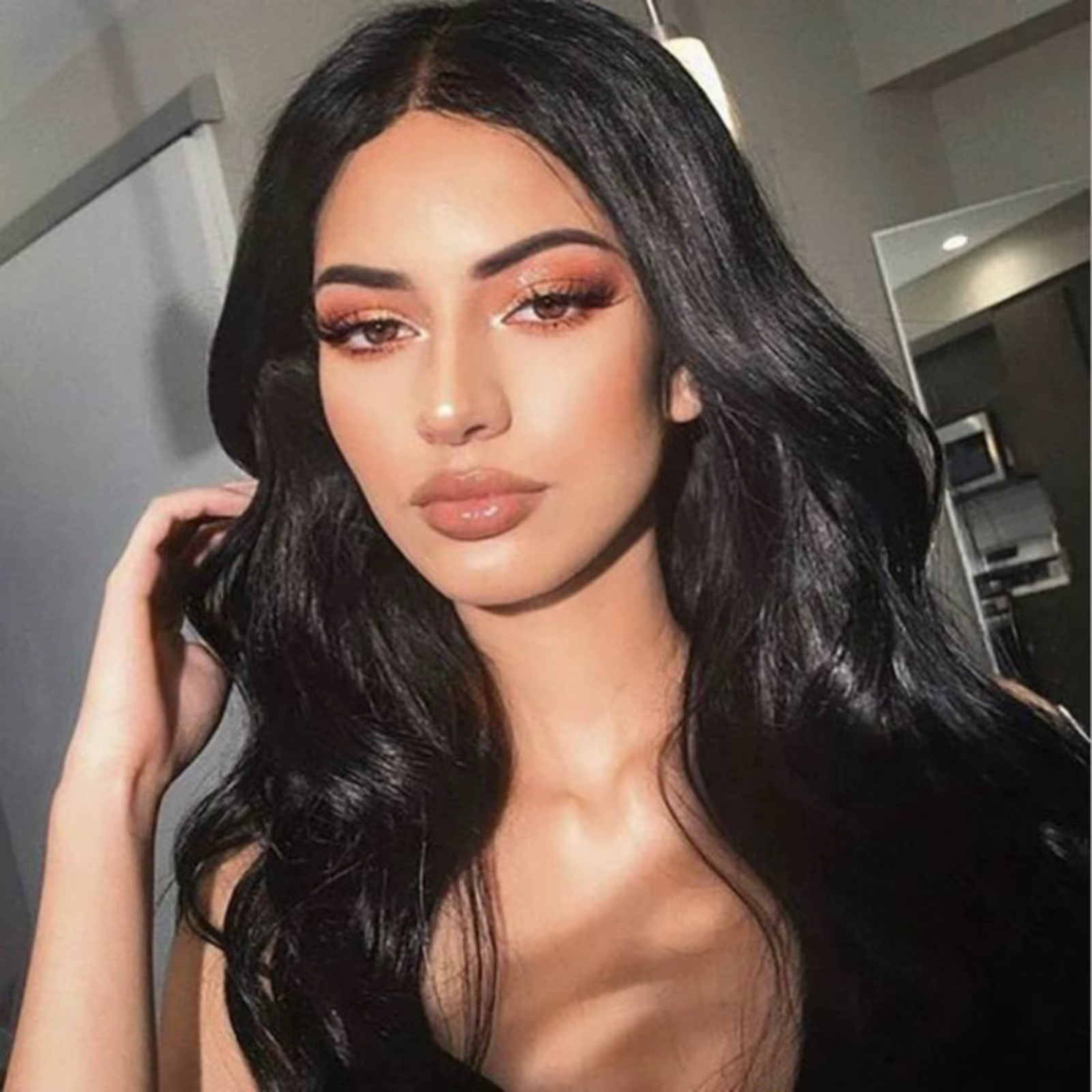 Perruque synthétique ondulée noire naturelle de qualité supérieure pour femmes