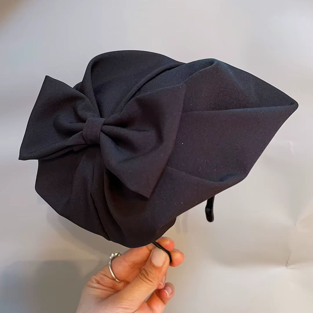 Pince à cheveux demi-bandeau français rétro