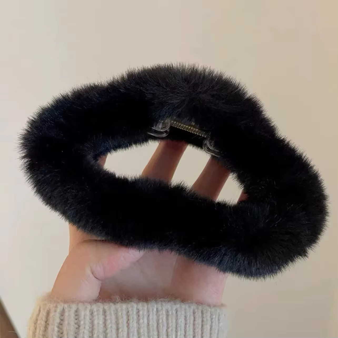 Pinces à cheveux en forme de nuage en peluche pour femmes, grande couleur unie, mode coréenne, épingle à cheveux Simple, filles élégantes, pince requin, accessoires pour cheveux, nouvelle collection