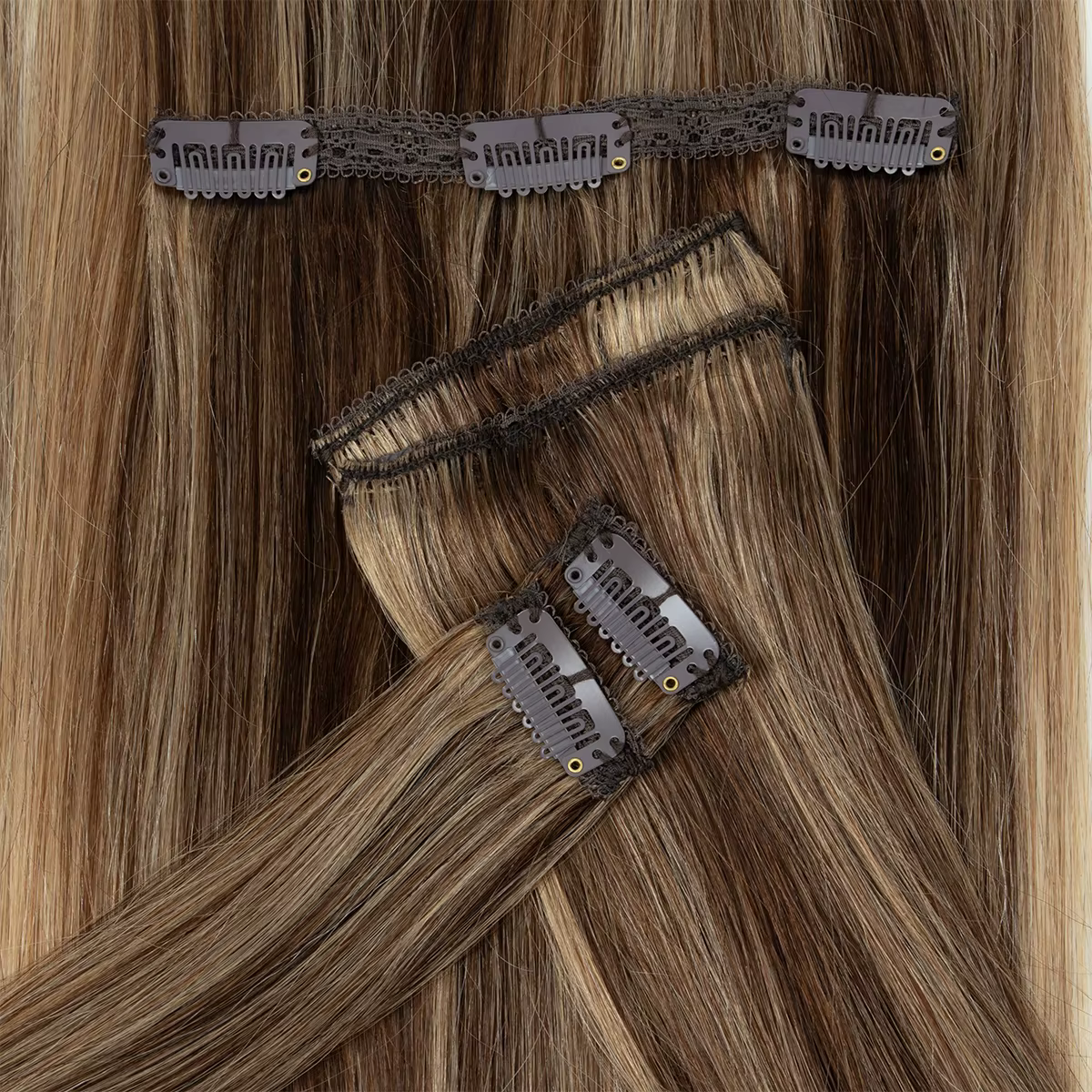 Clip court dans l'extension de cheveux