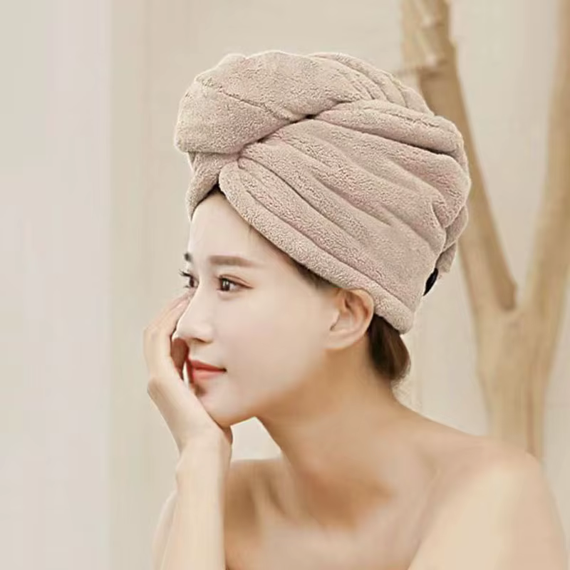 Femmes cheveux longs serviette