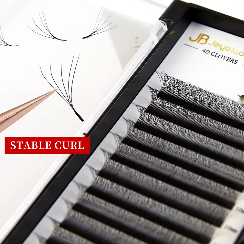 Extensions de cils en forme de W JB Jeyelabeau