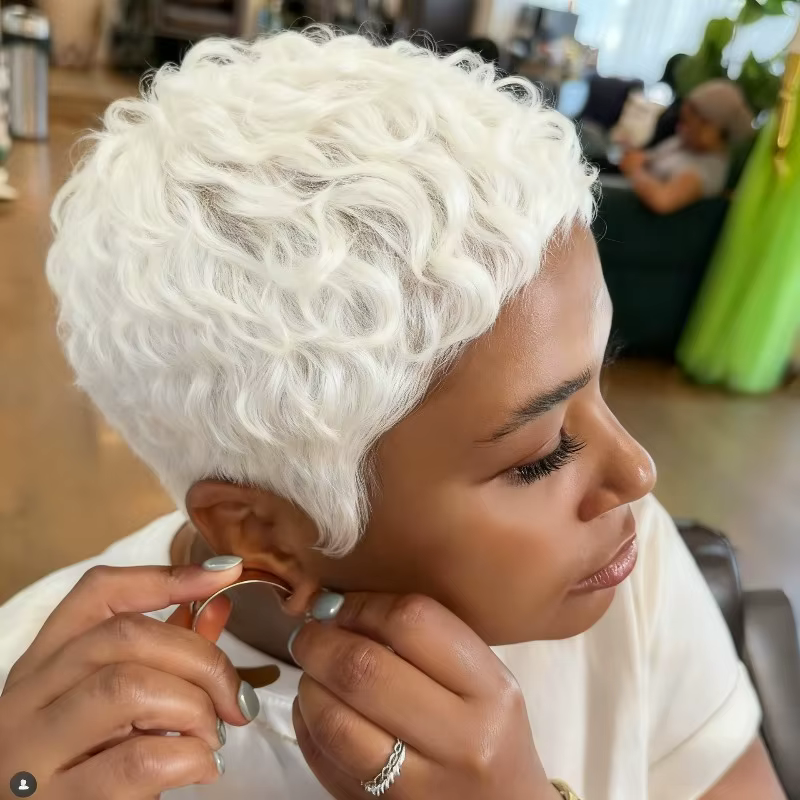 Perruque de cheveux humains entièrement fabriquée à la machine de 6 pouces 27 # 99J # 30 # Style simple pour les femmes