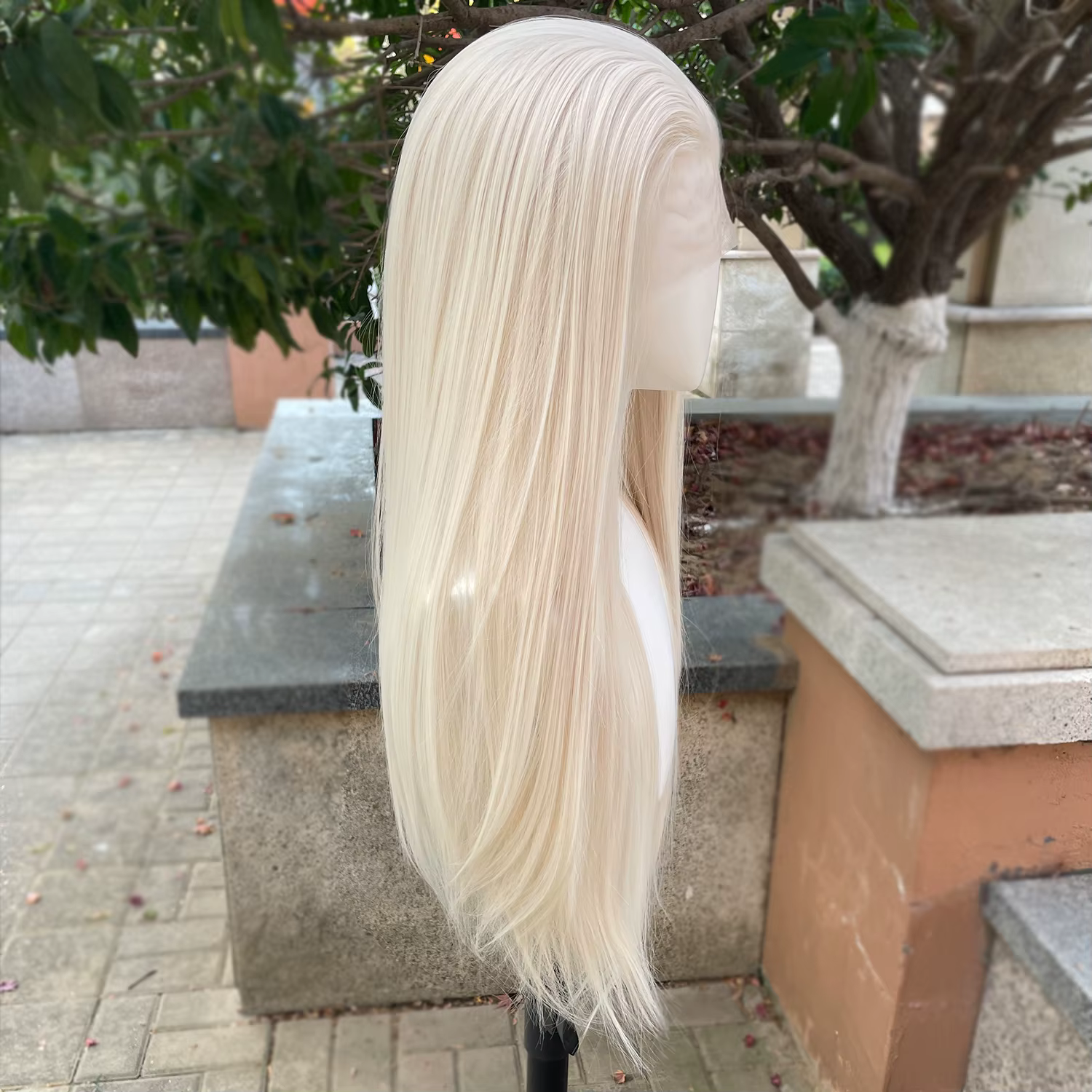 Costume d'elfe style Peak Platinum Perruques Lace Front Synthétiques Blondes 13x4 pour Femmes