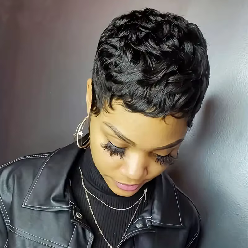 Perruque courte coupe pixie bouclée en cheveux humains brésiliens pour femmes noires