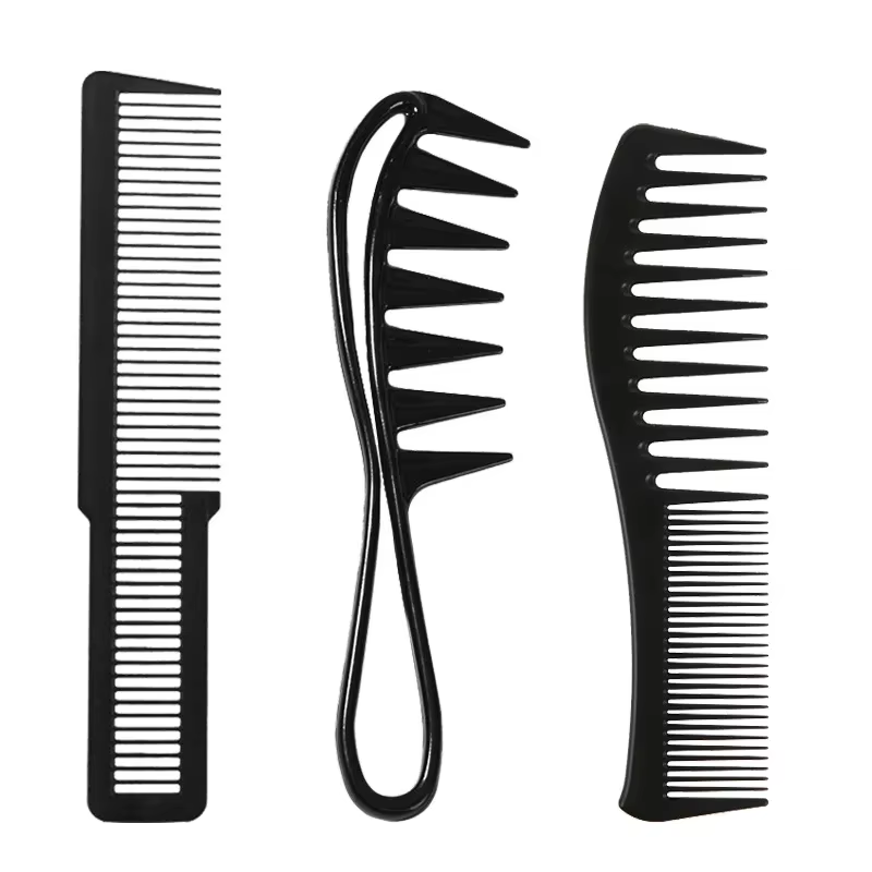Peigne démêlant à dents larges
