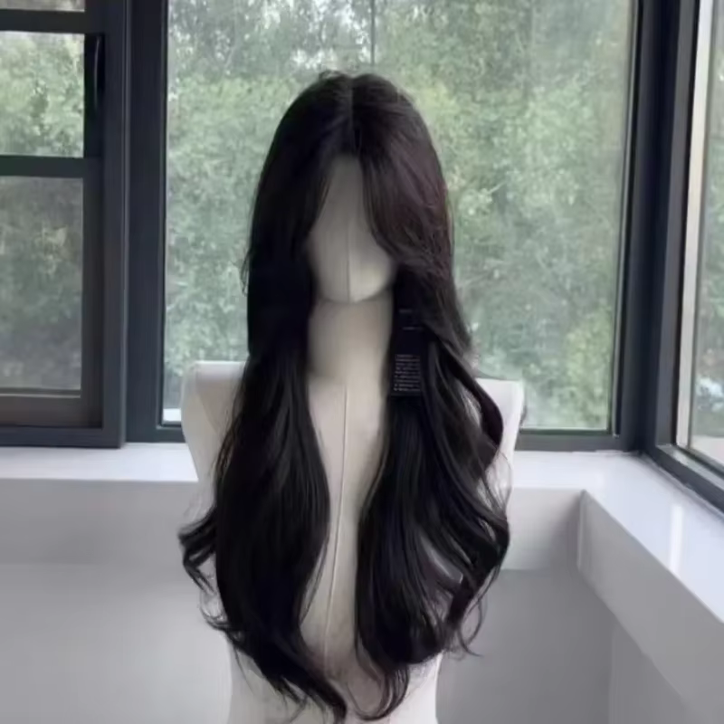 Perruque de cheveux longs noirs simulés pour femmes
