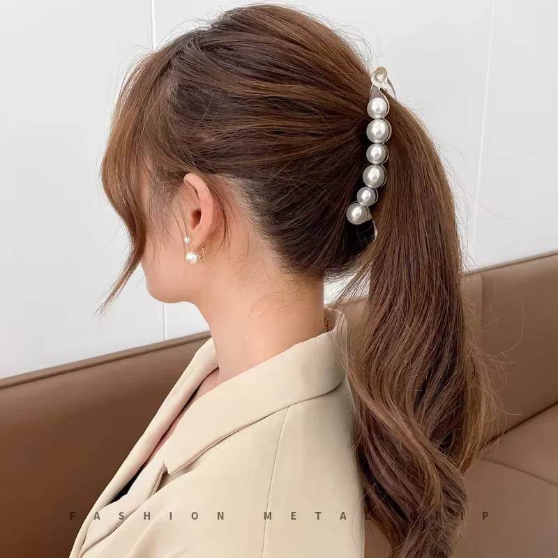 Pince à cheveux banane perle