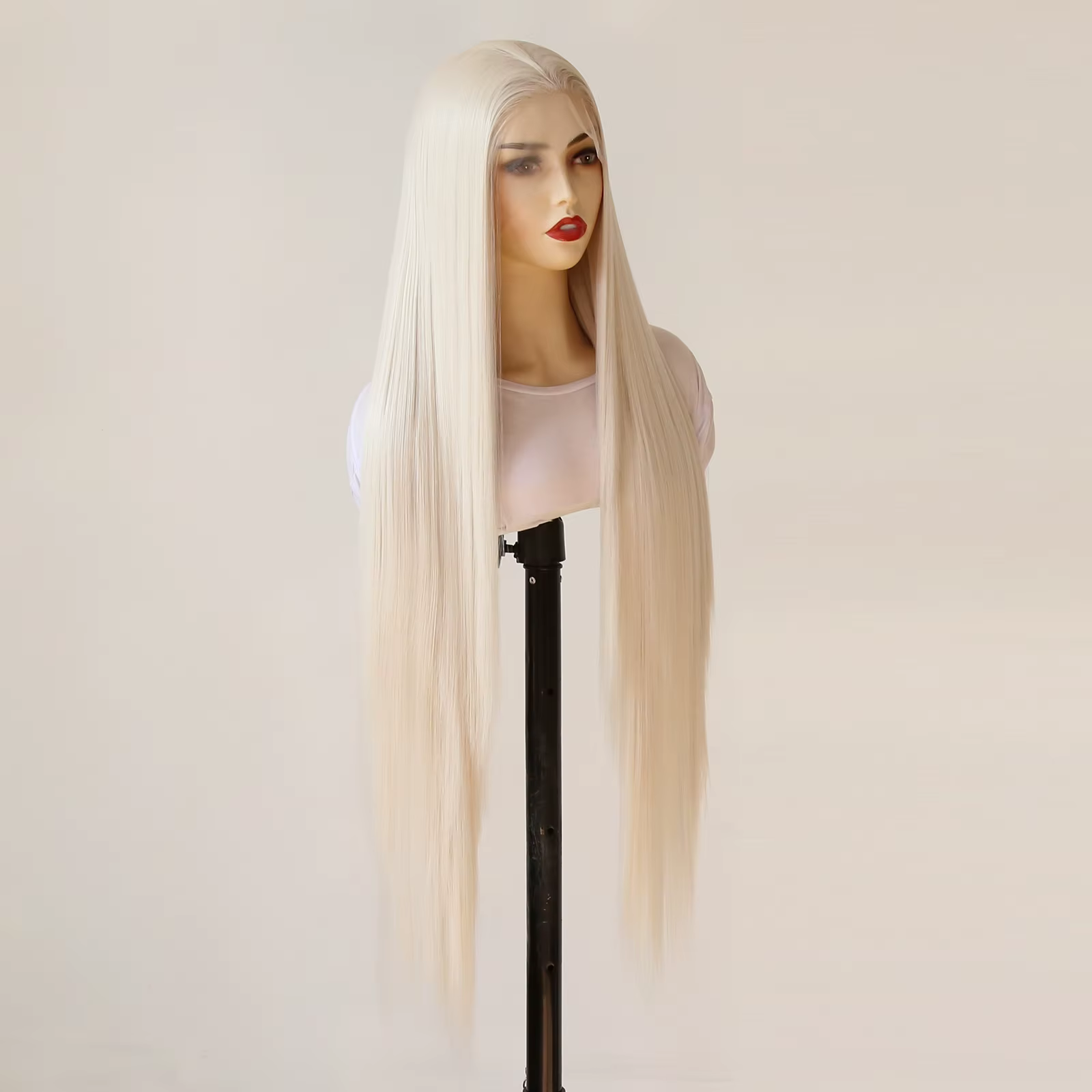 Perruque Lace Front Wig synthétique Blonde platine 13x4