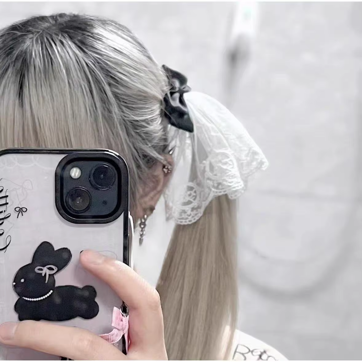 Coiffure lolita en dentelle pour fille
