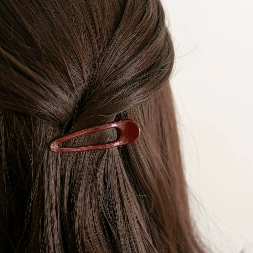 2 pinces à cheveux bordeaux