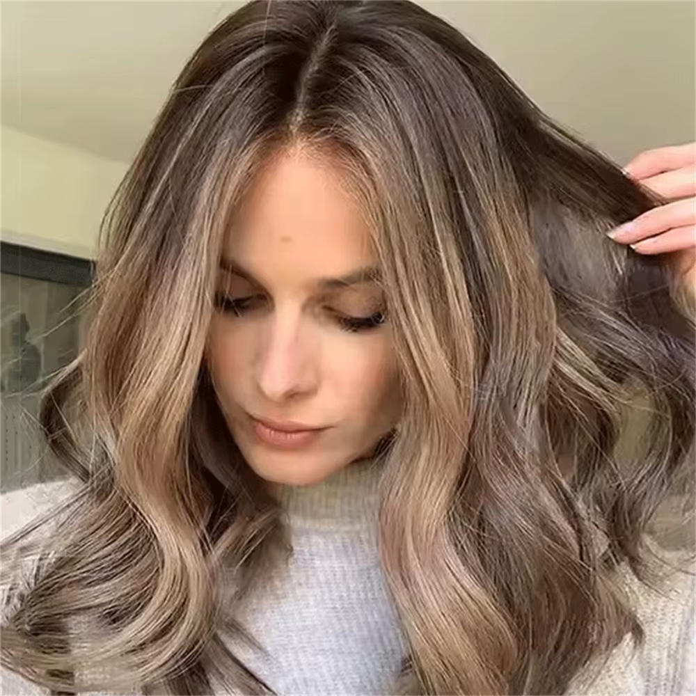 Perruque Lace Front Synthétique Transparente 13x4 Marron Foncé avec Mèches Blondes