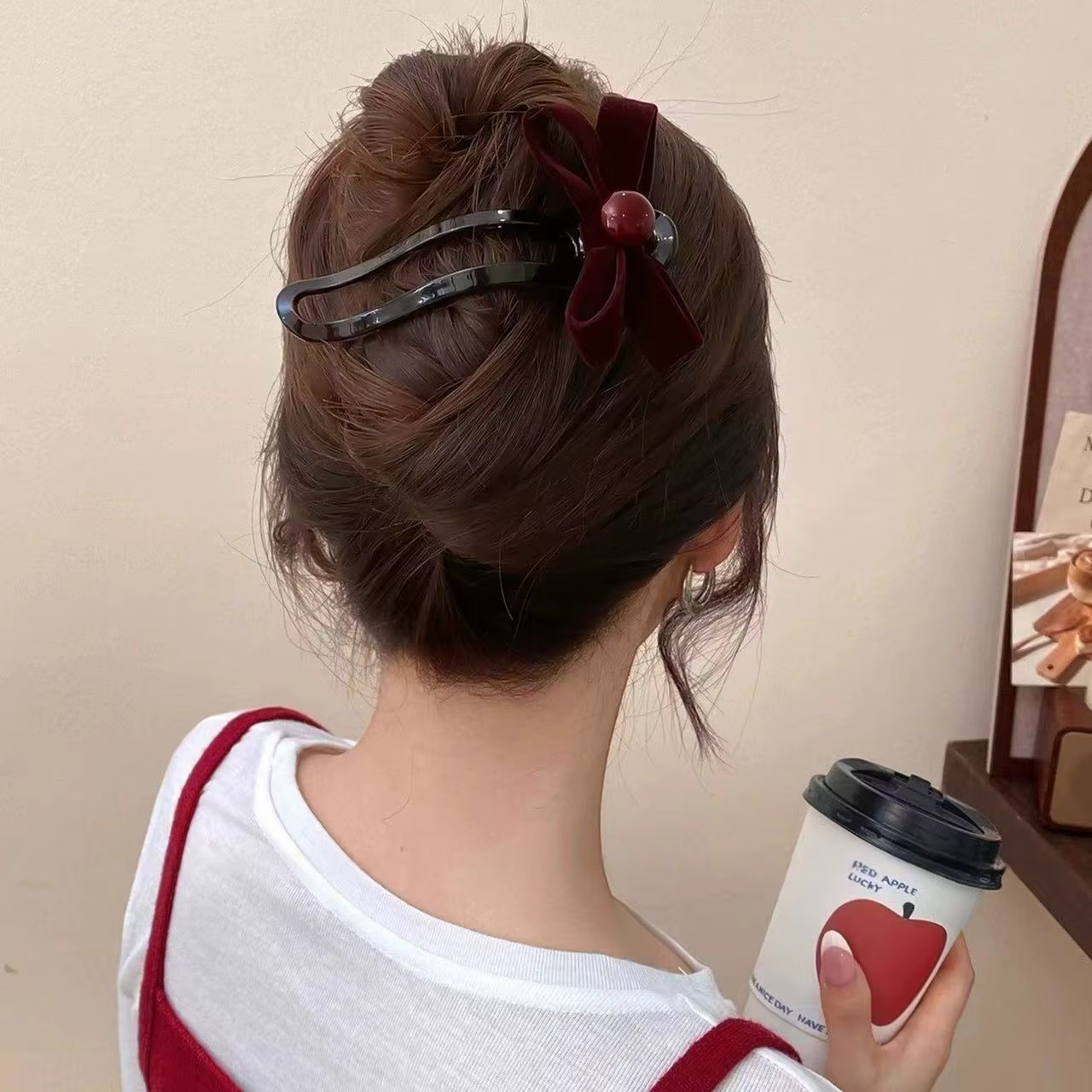 Pince à cheveux en bec de canard avec nœud en velours doux pour femmes